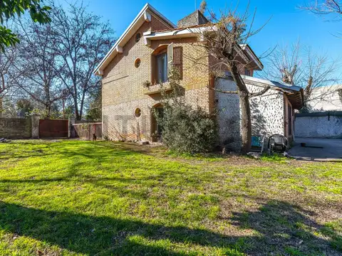 Casa en Venta en Villa Gobernador Udaondo, Partido de Ituzaingó