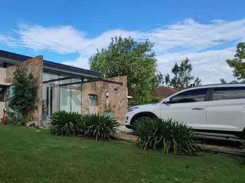 Casa en Venta en Campos De Roca, Countries y Barrios Cerrados en la Plata