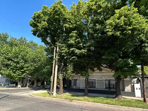 Casa en Venta en Marmol, Adrogue