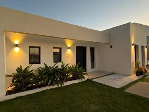 Casa en Venta en Pilar del Este - San Ramiro, Countries y Barrios Cerrados en Pilar