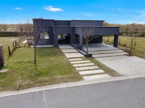 Casa en Venta en El Naudir, Countries y Barrios Cerrados en Escobar