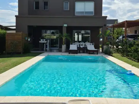 Casa en Venta en Pilar del Este - Santa Elena, Countries y Barrios Cerrados en Pilar
