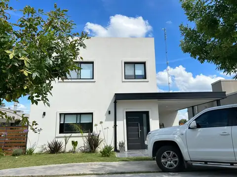 Casa en Venta en Pilar del Este - San Eduardo, Countries y Barrios Cerrados en Pilar