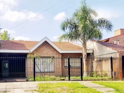 Casa en Venta en Castelar, Partido de Morón