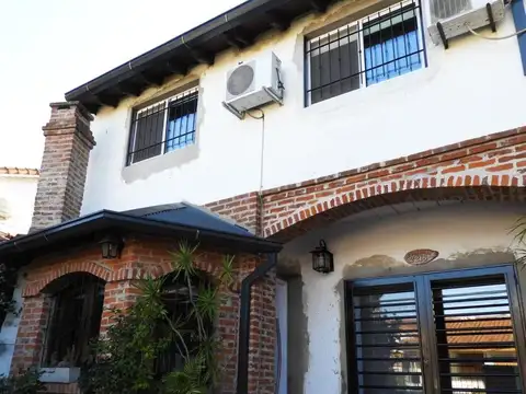 Casa en Venta en Ciudad Jardin del Palomar, Partido de Tres de Febrero