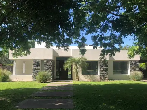Casa en Venta en Haras Santa Maria, Countries y Barrios Cerrados en Escobar