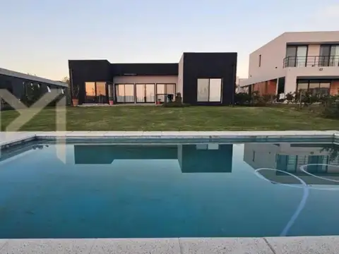 Casa en Venta en El Naudir, Countries y Barrios Cerrados en Escobar