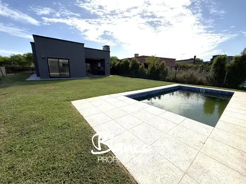 Casa en Venta en Pilar Del Este, Countries y Barrios Cerrados en Pilar