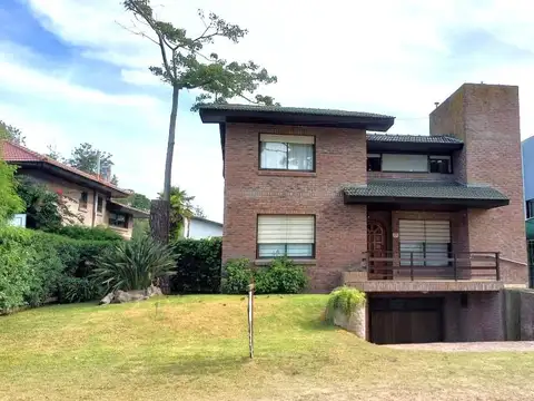 Casa en Venta en Villa Gesell, Partido de Villa Gesell