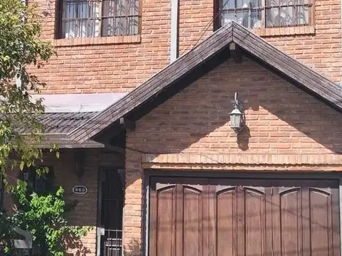 Casa en Venta en Castelar Norte, Castelar