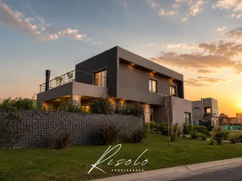 Casa en Venta en Pilar del Este - Santa Lucia, Countries y Barrios Cerrados en Pilar