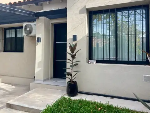 Casa en Venta en Ciudad Jardin del Palomar, Partido de Tres de Febrero