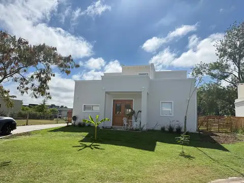 Casa en Venta en Pilar del Este - San Ramon, Countries y Barrios Cerrados en Pilar