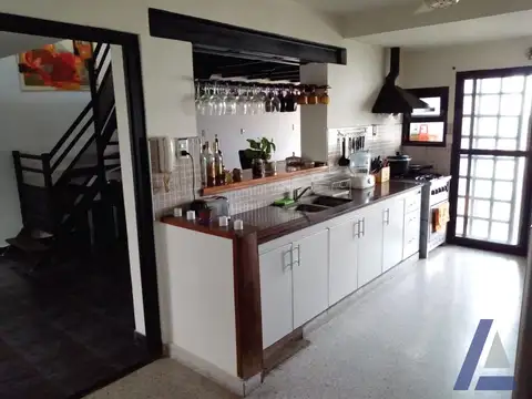Casa en Venta en Los Hornos, La Plata