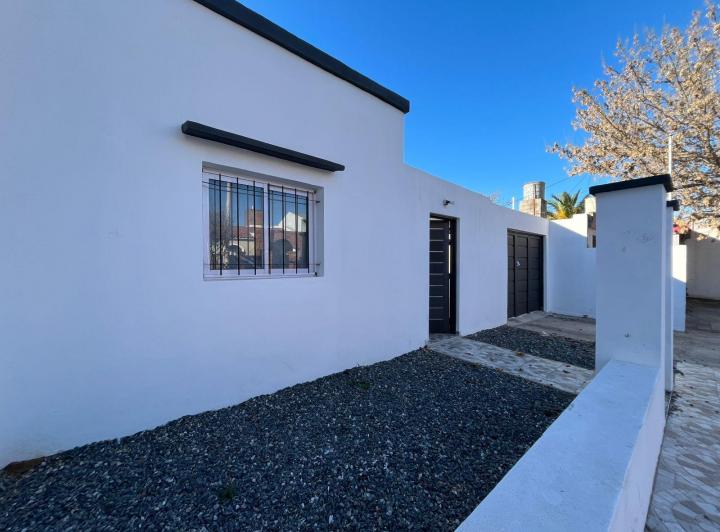 Casa · 94m² · 3 Ambientes · 1 Cochera