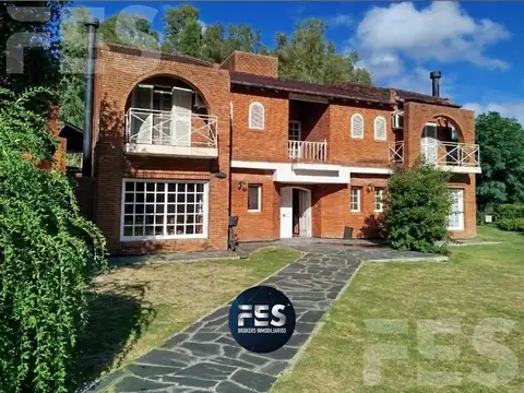 Casa en Venta en Country El Paraíso, Guernica