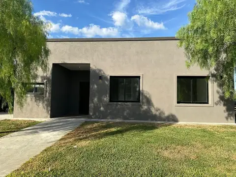 Casa en Venta en Pilar del Este - San Ramiro, Countries y Barrios Cerrados en Pilar
