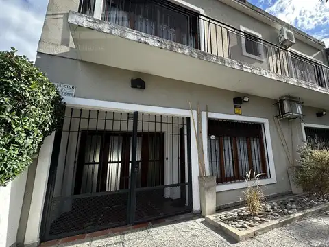 Casa en Venta en Castelar Norte, Castelar