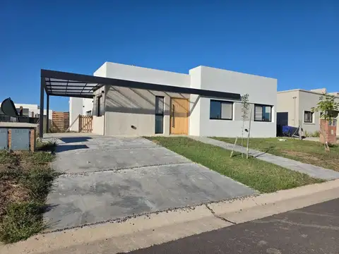 Casa en Venta en Pilar Del Este - Santa Elisa, Countries y Barrios Cerrados en Pilar