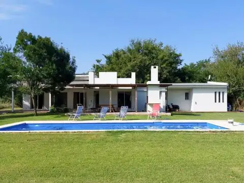 Casa en Venta en Los Hornos, La Plata