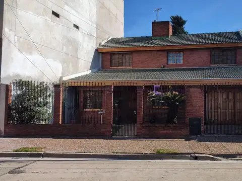 Casa en Venta en Lomas del Mirador, Partido de La Matanza