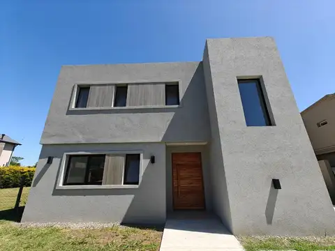 Casa en Venta en Pilar del Este - Santa Elena, Countries y Barrios Cerrados en Pilar