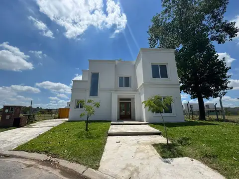 Casa en Venta en Pilar del Este - San Ramon, Countries y Barrios Cerrados en Pilar