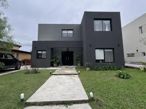 Casa en Venta en Pilar Del Este, Countries y Barrios Cerrados en Pilar