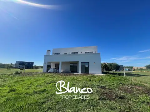 Casa en Venta en San Sebastian, Countries y Barrios Cerrados en Escobar
