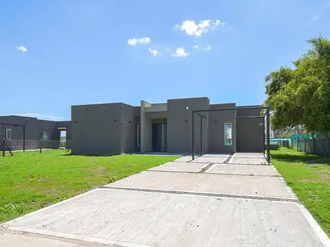 Casa en Venta en La Magdalena, Canning