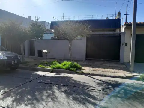 Casa en Venta en Moron Sur, Moron