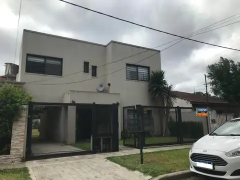 Casa en Venta en Burzaco, Partido de Almirante Brown