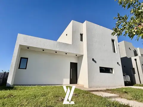Casa en Venta en Pilar del Este - Santa Lucia, Countries y Barrios Cerrados en Pilar
