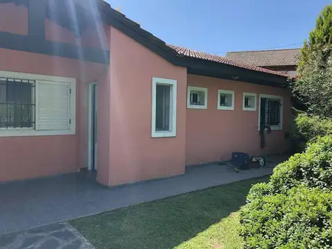 Casa en Venta en Villa Elisa, Partido de La Plata