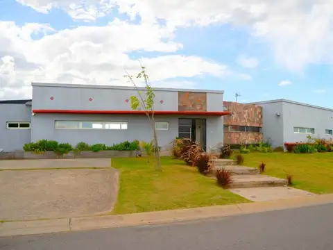 Casa en Venta en Countries y Barrios Cerrados en Escobar, Partido de Escobar