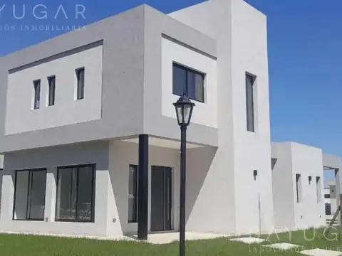 Casa en Venta en Pilar Del Este - Santa Elisa, Countries y Barrios Cerrados en Pilar