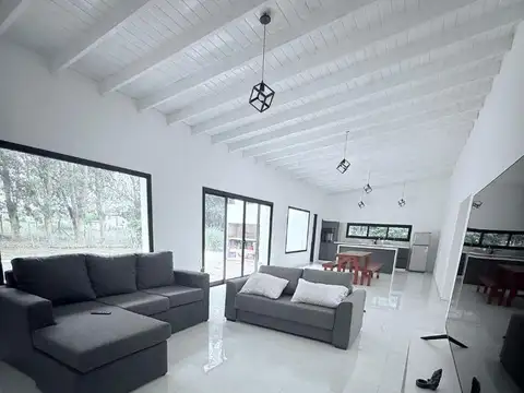 Casa en Venta en Barrancas De San Benito, Barrio Chapadmalal