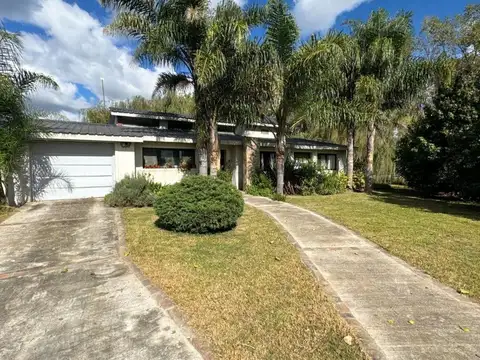 Casa en Venta en La Alameda, Canning