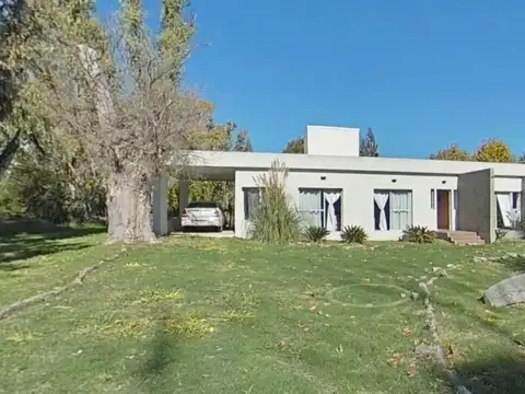 Casa en Venta en La Asunción Club de Campo, Countries y Barrios Cerrados en Lujan