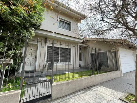 Casa en Venta en Ciudad Jardin del Palomar, Partido de Tres de Febrero
