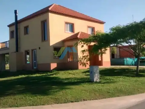 Casa en Venta en Pilar Centro, Pilar