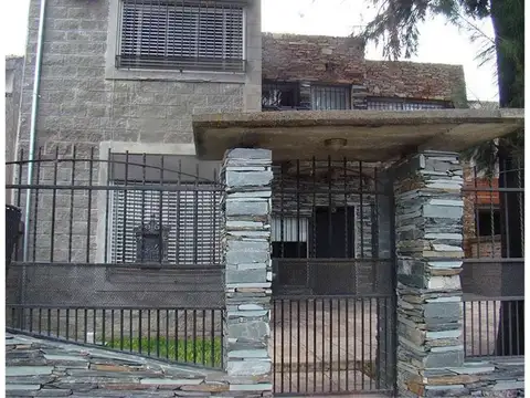 Casa en Venta en Barrio Parque Leloir, Partido de Ituzaingó