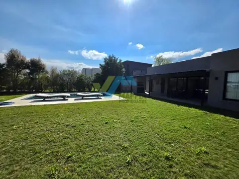 Casa en Venta en San Sebastian, Countries y Barrios Cerrados en Escobar