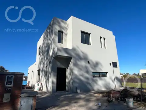 Casa en Venta en Pilar del Este - Santa Lucia, Countries y Barrios Cerrados en Pilar