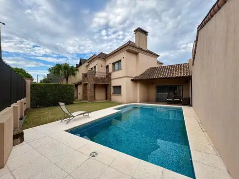 Casa en Venta en Ciudad Jardín del Palomar, Partido de Tres de Febrero