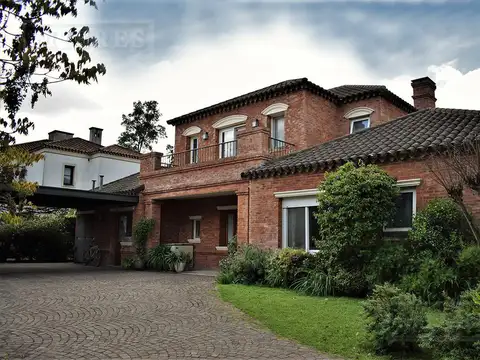 Casa en Venta en Martindale Country Club, Countries y Barrios Cerrados en Pilar