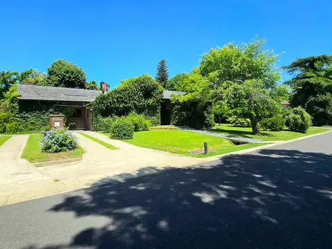 Casa en Venta en Olivos Golf Club, Countries y Barrios Cerrados en Malvinas Argentinas