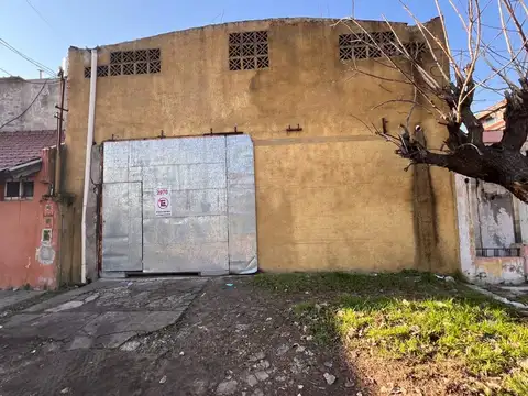 Galpón en Venta en Lanus Este, Lanus