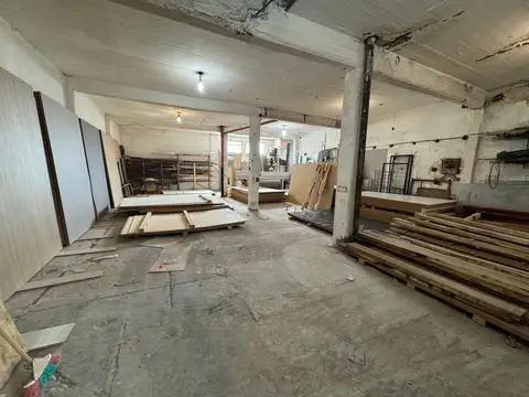 Galpón en Venta en Isidro Casanova, Partido de La Matanza