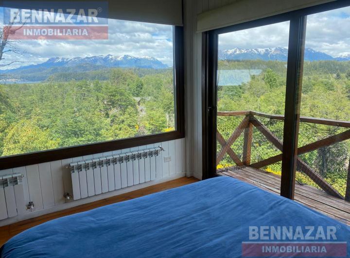Casa · 200m² · 3 Ambientes · 2 Cocheras
